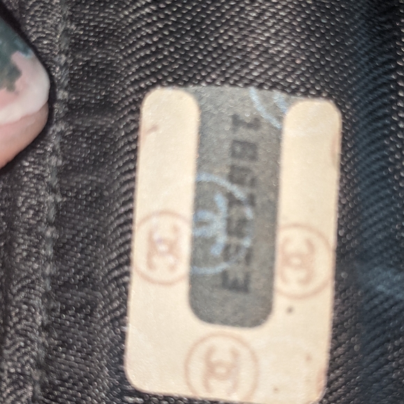 Chanel Vintage Black Lambskin Front Pocket Camera Bag × 1 - Picture 2 of 8